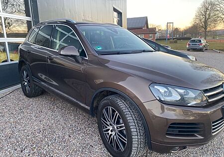 VW Touareg Volkswagen V8 TDI Leder+Xenon+Navi+AHK+ACC