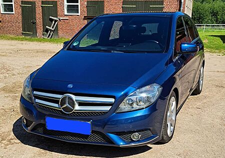 Mercedes-Benz B 180 (BlueEFFICIENCY)