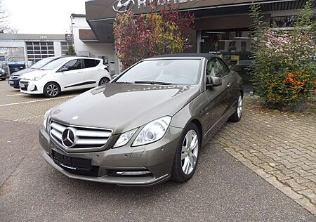 Mercedes-Benz E 200 CGI Cabrio BlueEFFICIENCY Elegance Automatik