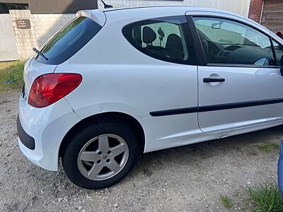 Peugeot 207 207  3-Türer 95 VTi Tendance