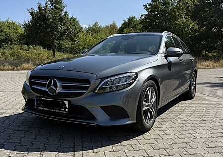 Mercedes-Benz C 220 Mercedes-Benz C 220 d T-Modell | Facelift | 194 PS