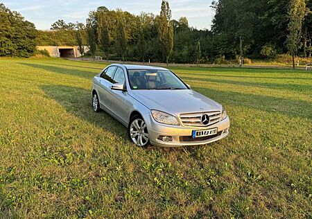 Mercedes-Benz C 180 C-Klasse CGI BlueEFFICIENCY Avantgarde