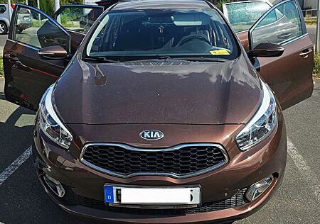 Kia Cee'd Ceed / Ceed Diesel 1.6 CRDi 128 Vision