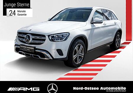 Mercedes-Benz GLC 300 e 4M KAMERA PANO AHK LED DISTR. MBUX ABC