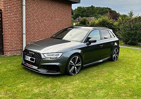 Audi RS3 2.5 TFSI quattro
