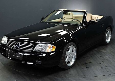 Mercedes-Benz SL 500 AMG Paket, schwarz, nur 24 tkm, Erstlack