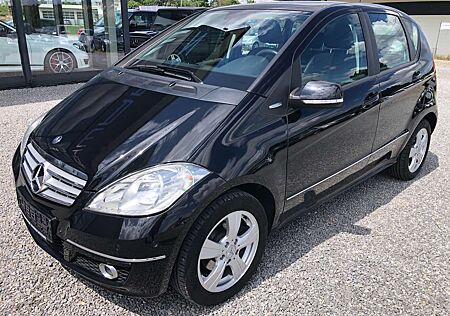 Mercedes-Benz A 180 Autotronic Avantgarde*Panoramadach*Parkass*1.Hand*