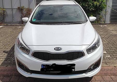 Kia Cee'd Ceed / Ceed 1.6 GDI ISG Dream Team Edition
