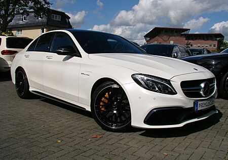 Mercedes-Benz C 63 AMG gebraucht kaufen Mercedes-Benz C 63 AMG s Performance AGA Keramik Distronic+ Night Pano 36