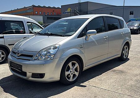 Toyota Corolla Verso 2.2 D-CAT Sol 7 Sitze