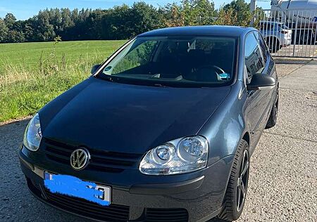 VW Golf Volkswagen Trendline