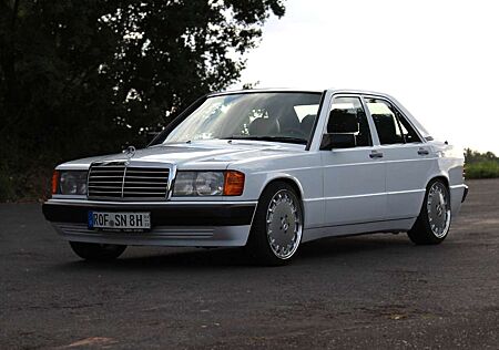 Mercedes-Benz 190 w201--Azzurro-Sitzheizung-H&R-17 Zoll