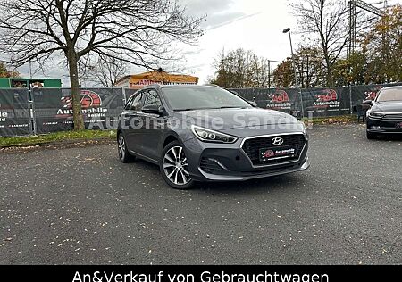 Hyundai i30 cw YES! Plus*AHK*SHZ*Key-less go*Kamera*PDC*