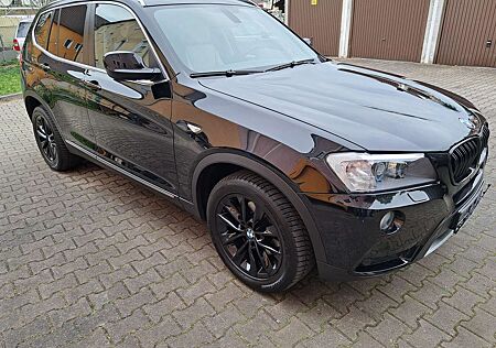 BMW X3 xDrive 28 i 4x4 Leder Automatik Navi Kundend. neu!