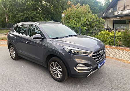 Hyundai Tucson blue 1.6 GDi 2WD Intro Edition