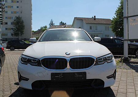 BMW 320 dA xDr Tour. Sport Line LED.Navi.DriveAs.RüKa