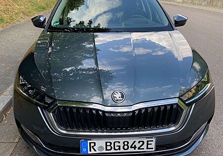 Skoda Octavia Combi IV iV Combi 1.4 TSI iV DSG Style