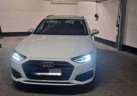 Audi A4 Avant 35 TFSI sport