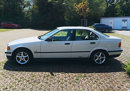 BMW 318 E36 HU Juli26 190.000KM unfallfrei angemeldet