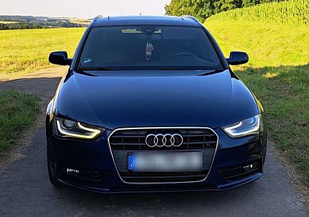 Audi A4 Avant 2.0 TDI DPF multitronic S line Sportpaket