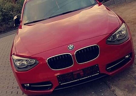 BMW 118 i Sport Line