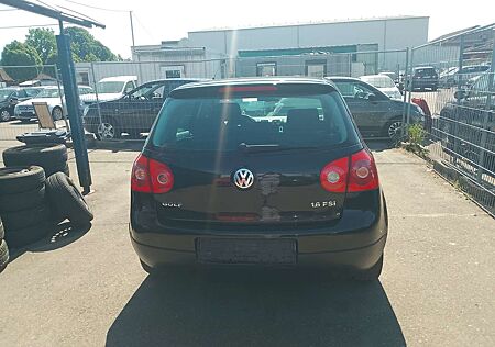 VW Golf Volkswagen 1.6 FSI Trendline