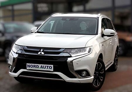 Mitsubishi Outlander PHEV TOP 4WD Leder/Navi+Cam/Ahk