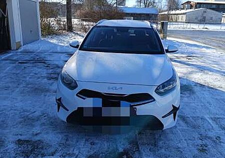 Kia XCeed Ceed SW / cee'd SW 1.6 CRDi (48V Mild-Hybrid) Platinum