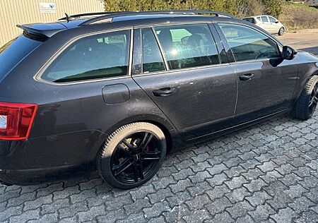 Skoda Octavia Combi 2.0 TSI RS 230