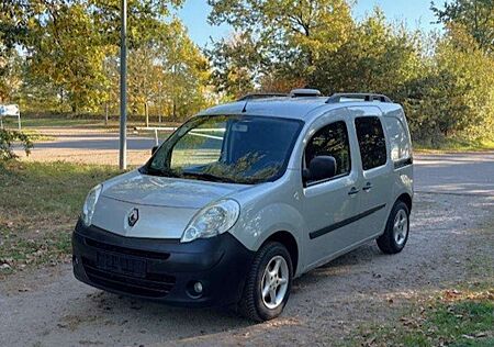 Renault Kangoo Rapid mit Ausstattung für Hundesport