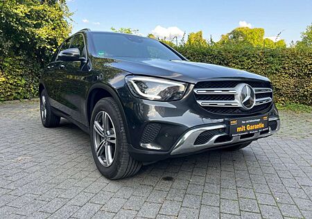 Mercedes-Benz GLC 220 d 4Matic~AMG-Line Interieur~1.Hand~NAVI