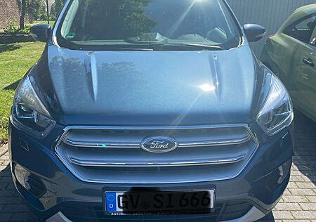 Ford Kuga Cool & Connect