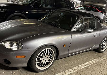 Mazda MX-5 MX 5 1.6i 16V