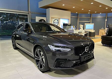 Volvo S90 T8 Recharge AWD Plus Dark PHEV 0,5% Versteuerung