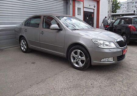 Skoda Octavia Lim. 1,2i Family Automatik