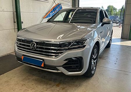 VW Touareg Volkswagen R-Line 4Motion 4.0 V8 TDI R-Line AHK STANDHZG
