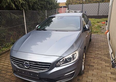 Volvo V60 D3 Linje Svart