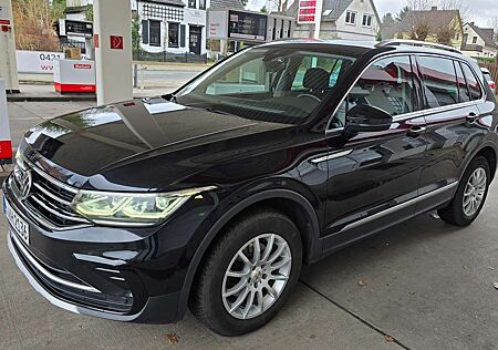 VW Tiguan Volkswagen Elegance 4Motion Business DSG Navi AHK TOP
