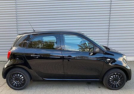 Smart ForFour EQ 22kw Bordlader DAB Tempomat Sitzh.