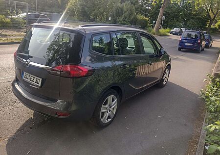 Opel Zafira Tourer 1.8 Edition