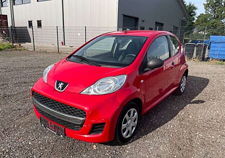 Peugeot 107 Petit Filou TÜV FRISCH/WENIG KILOMETER