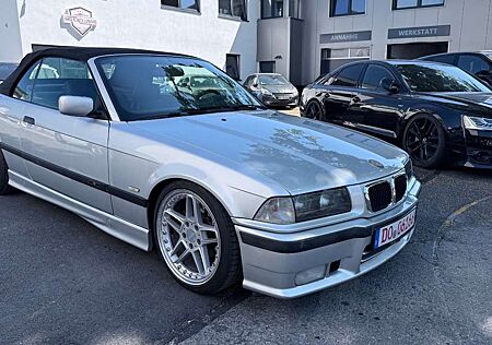 BMW 320 i Cabrio Sport Edition