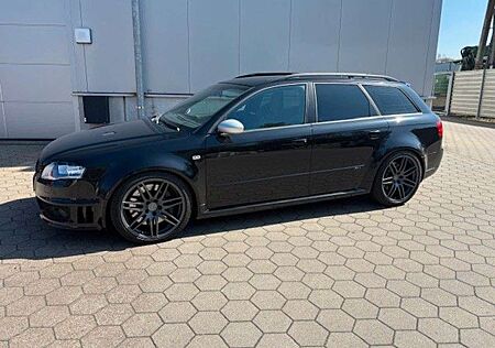 Audi RS4 Avant*Scheckheft/Schale/RS-Spiegel/SSD*