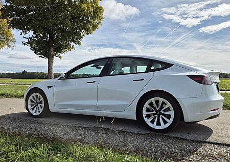 Tesla Model 3 RWD (2022) – 225 km/h - Verkauf wg. Auslandsumzug