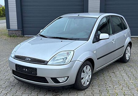 Ford Fiesta 1.4 Diesel Futura Automatik Klima Tüv