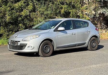 Renault Megane gebraucht kaufen Renault Megane 1.6 Expression+2.HAND+KLIMA+ZV+S-HEFT+