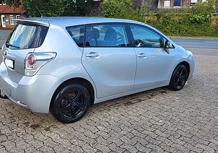 Toyota Verso 1.8 Life