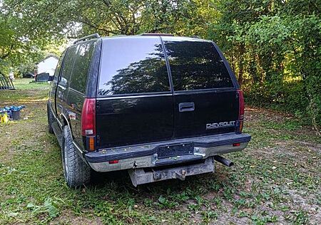 Chevrolet Tahoe 4WD LS