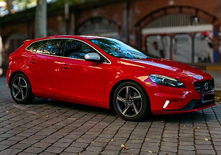 Volvo V40 T4 / R-Design