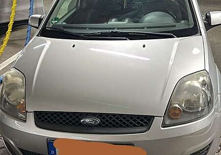 Ford Fiesta Style
